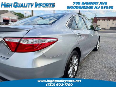 Used 2017 Toyota Camry SE FWD image 34