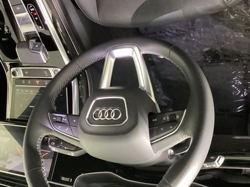 Used 2025 Audi Q7 2.0T Premium Plus w/ Premium Plus Package image 9
