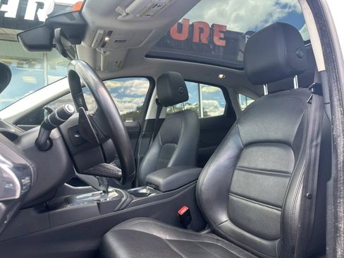 Used 2020 Jaguar E-PACE AWD/4WD image 8