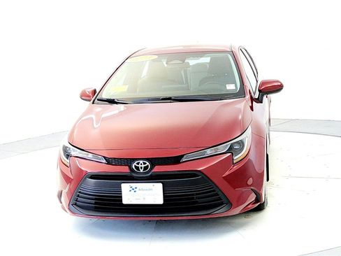 Used 2024 Toyota Corolla LE image 8
