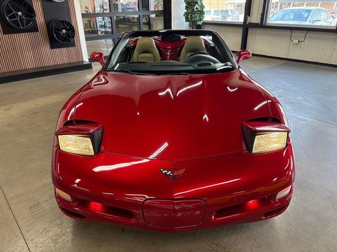 Used 2004 Chevrolet Corvette Convertible w/ Preferred Equipment Group image 29