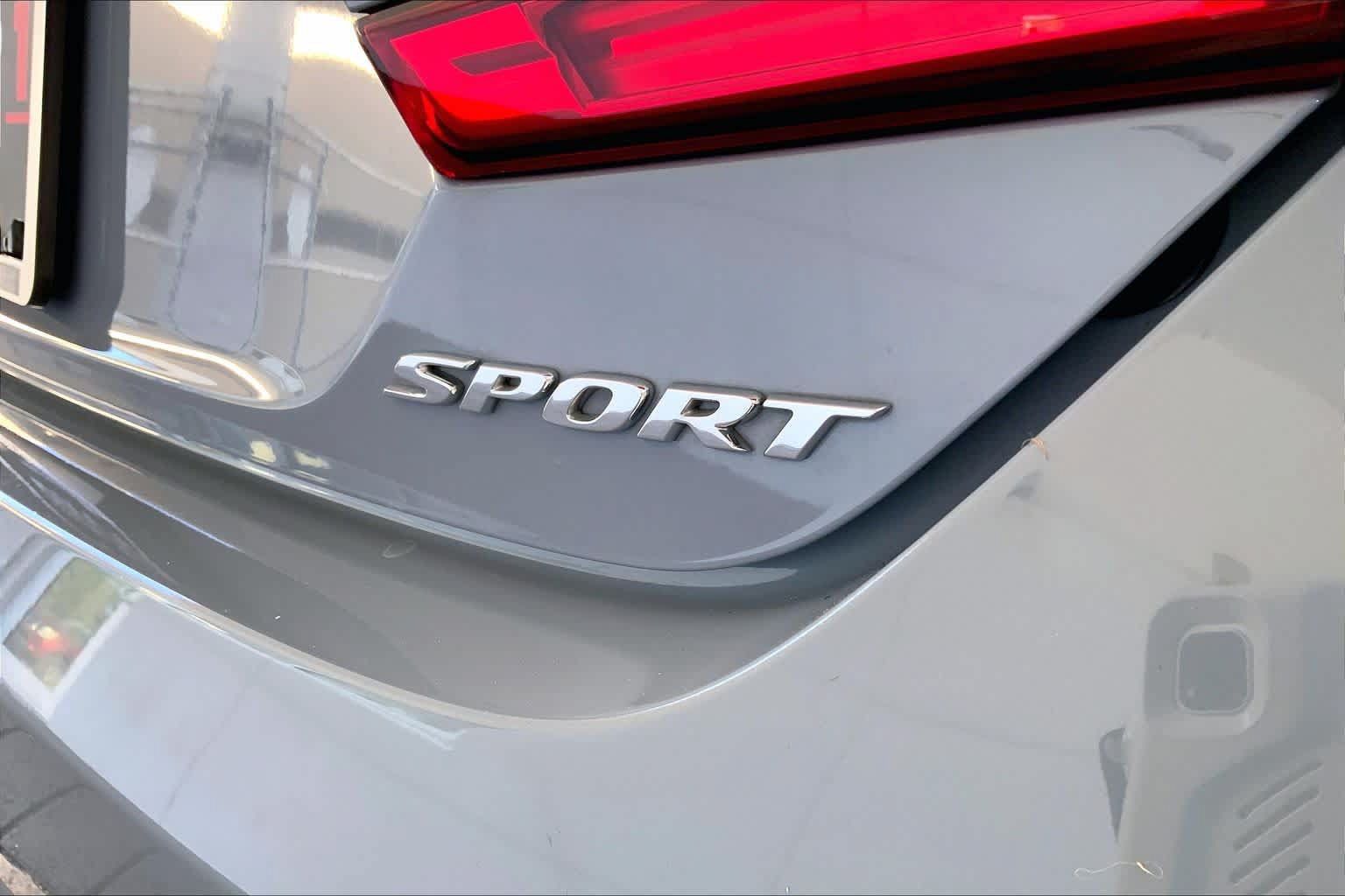 Used 2021 Honda Accord Sport image 10