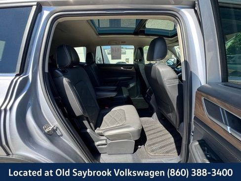 Used 2024 Volkswagen Atlas SE AWD/4WD image 22