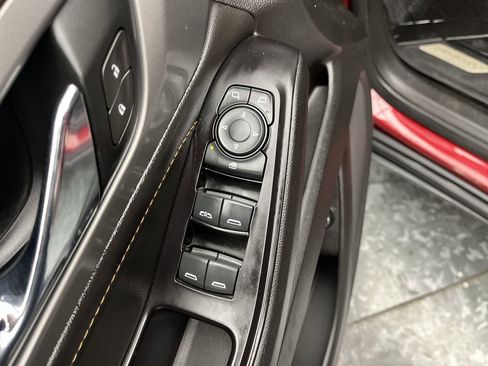 Used 2020 Chevrolet Traverse LT w/ LPO, Floor Liner Package image 7