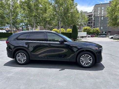 Used 2024 MAZDA CX-90 3.3 Turbo w/ Preferred Plus image 6