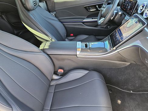 Used 2025 Mercedes-Benz CLE 300 4MATIC Cabriolet image 14