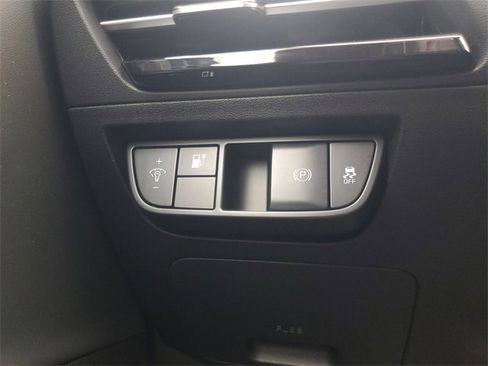 Certified 2022 Kia EV6 Light image 29