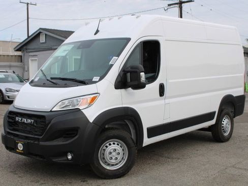 New 2026 RAM ProMaster 1500 w/ Convenience Group image 11