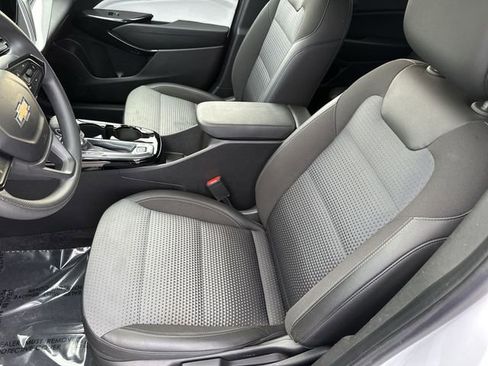 Certified 2024 Chevrolet Trax LT image 16