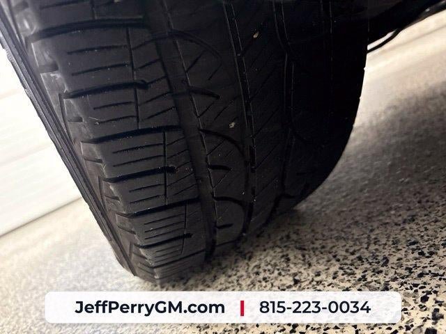 Used 2012 Buick Regal Leather FWD image 33