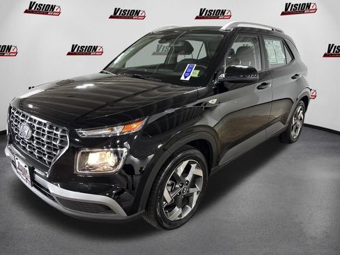 Used 2023 Hyundai Venue SEL w/ Cargo Package FWD image 1