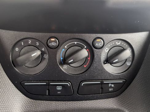 Used 2018 Ford Transit Connect XL FWD image 13