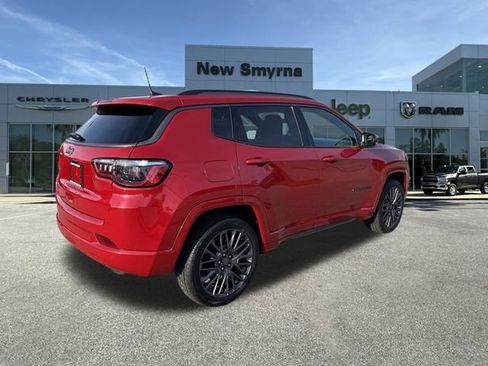 Used 2022 Jeep Compass Limited image 4