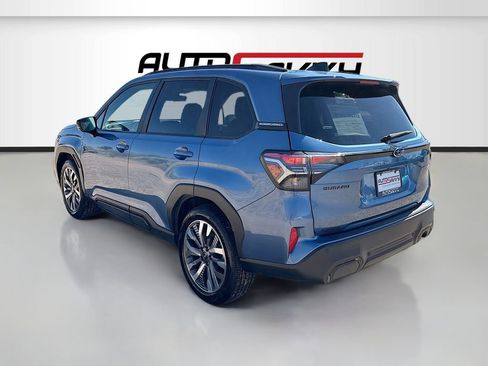Used 2025 Subaru Forester Touring AWD/4WD image 5