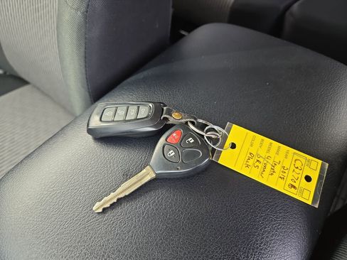 Used 2018 Toyota 4Runner SR5 image 29