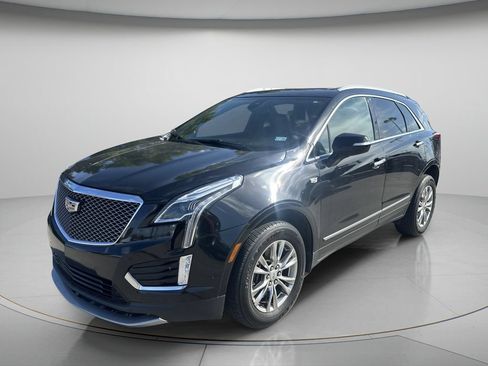 Used 2020 Cadillac XT5 Premium Luxury FWD image 3