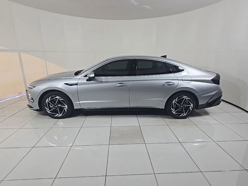 New 2026 Hyundai Sonata SEL FWD image 8