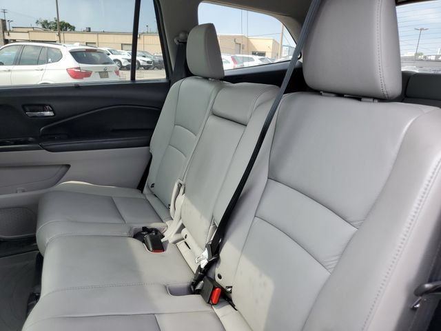 Used 2016 Honda Pilot Touring image 31
