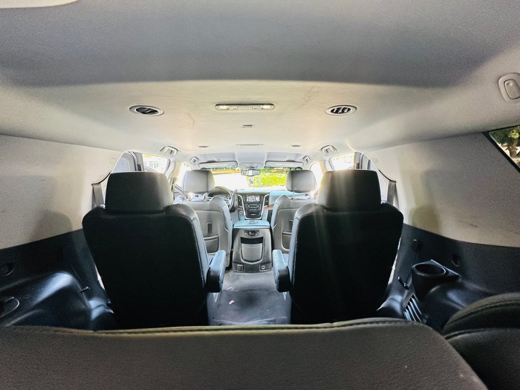 Used 2018 Cadillac Escalade 4WD image 23