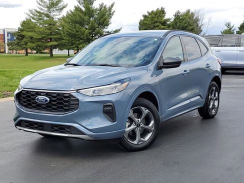 Certified 2024 Ford Escape ST-Line w/ Tech Pack #1 AWD/4WD image 37
