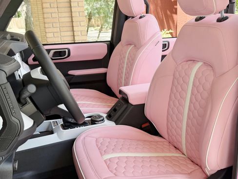 Used 2025 Ford Bronco Outer Banks AWD/4WD image 16