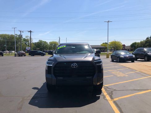 Used 2023 Toyota Tundra SR5 w/ SR5 Premium Package AWD/4WD image 5