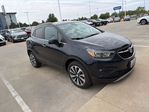 Used 2022 Buick Encore Preferred w/ Safety Package AWD/4WD image 5