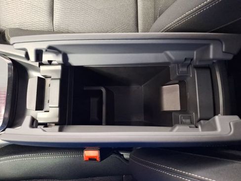 Certified 2026 Nissan Rogue SV FWD image 24