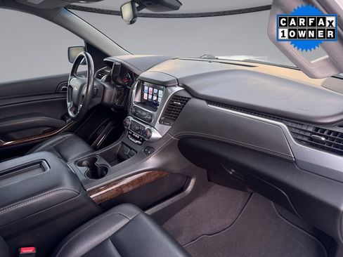 Used 2019 Chevrolet Suburban LT w/ Luxury Package image 34