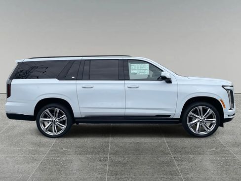 New 2026 Cadillac Escalade ESV Sport w/ Touring Package image 6