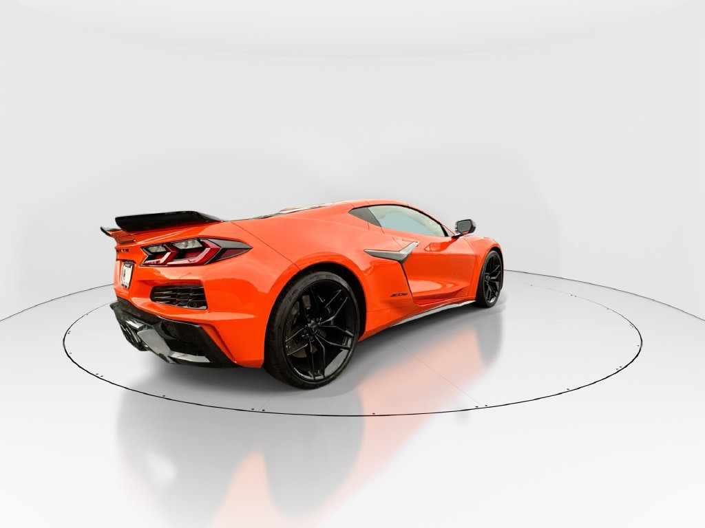 Used 2026 Chevrolet Corvette Z06 RWD image 8