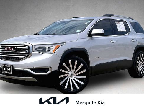 Used 2018 GMC Acadia SLE FWD image 1