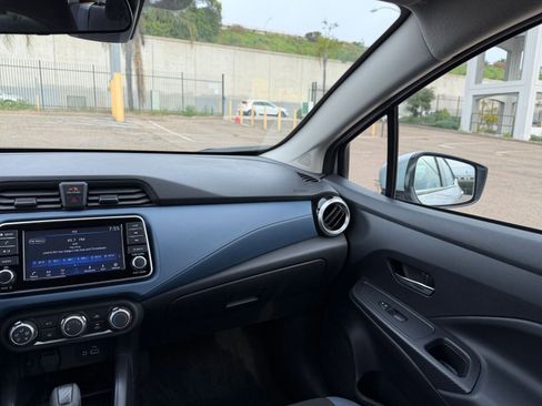 Used 2025 Nissan Versa SV image 33