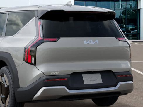 New 2026 Kia EV9 Light image 13