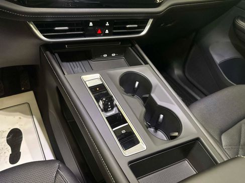 New 2026 Volkswagen Atlas SE image 24