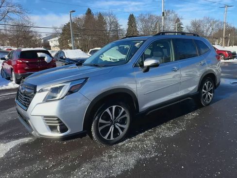 Certified 2023 Subaru Forester Limited image 4