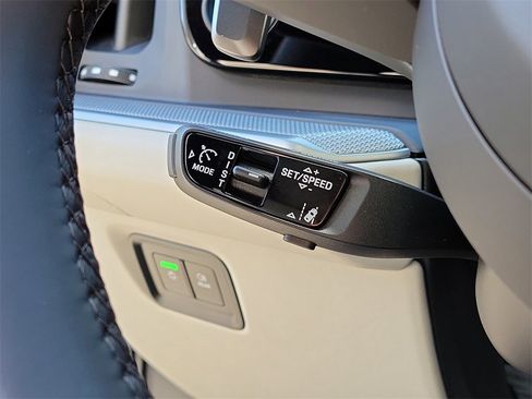 New 2026 Porsche Cayenne image 35