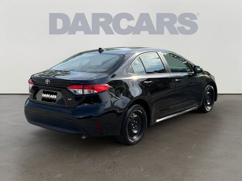 Used 2024 Toyota Corolla LE FWD image 7