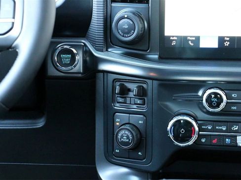 New 2025 Ford F150 Lariat w/ Equipment Group 502A High image 33