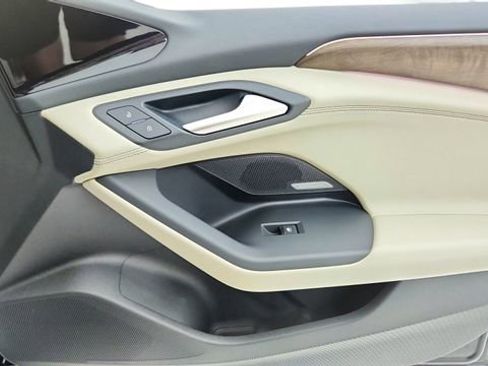 Used 2025 Audi A6 e-tron Prestige w/ Beige Warm Weather Package image 23