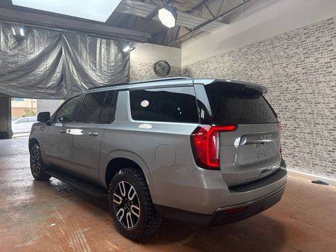 Used 2024 GMC Yukon XL AT4 w/ Technology Package AWD/4WD image 5
