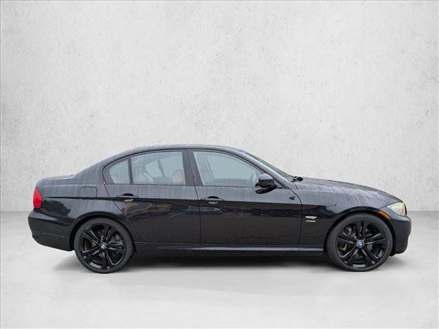 Used 2011 BMW 335i xDrive Sedan AWD/4WD image 4