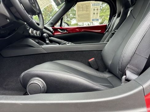 Certified 2025 MAZDA MX-5 Miata Grand Touring RWD image 12