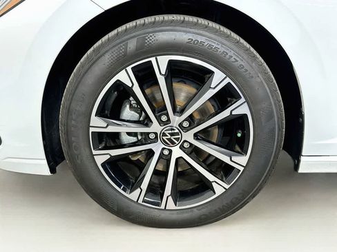 Used 2025 Volkswagen Jetta Sport FWD image 7