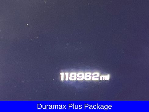 Used 2019 GMC Sierra 2500 Denali w/ Duramax Plus Package AWD/4WD image 2
