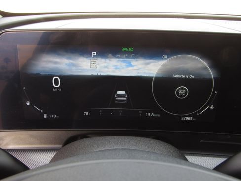 Used 2024 Kia Sportage SX image 30