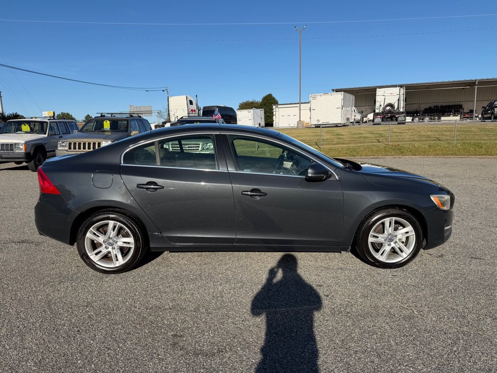Used 2015 Volvo S60 T5 Platinum FWD image 4