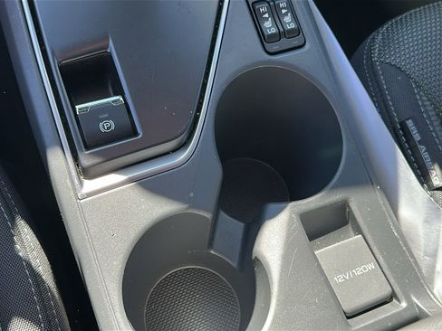 Used 2024 Subaru Crosstrek 2.0i Premium image 21