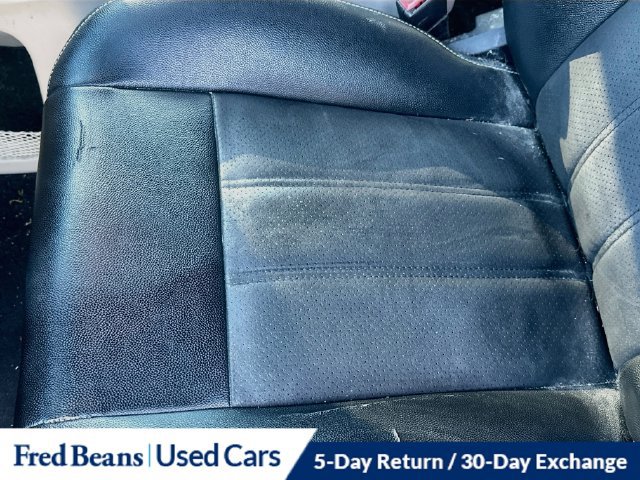Used 2019 Dodge Grand Caravan SXT w/ Rear Park Assist Package FWD image 23