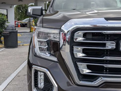 Used 2019 GMC Sierra 1500 SLT w/ SLT Premium Plus Package AWD/4WD image 10